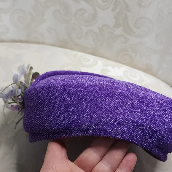 VINTAGE 1950S PURPLE PILLBOX HAT WITH VELVET FLOWERS OLD HOLLYWOOD GLAM